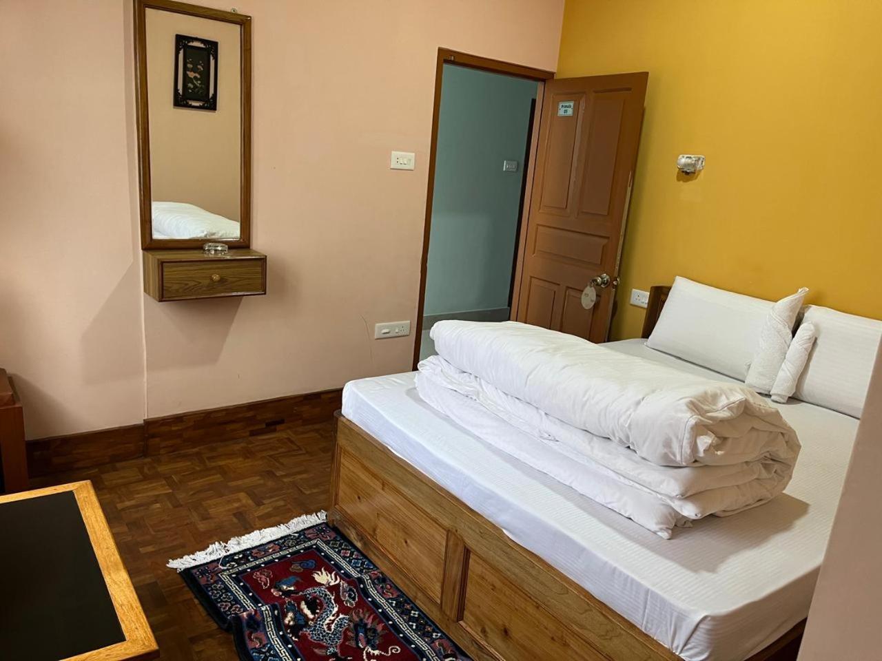 Alpine Guest House Gangtok Ngoại thất bức ảnh